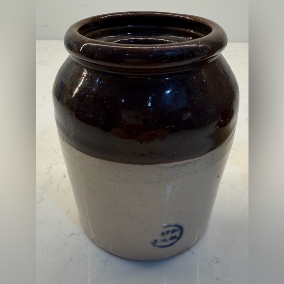 Two-Tone Ceramic Jars - Picture 2 of 12